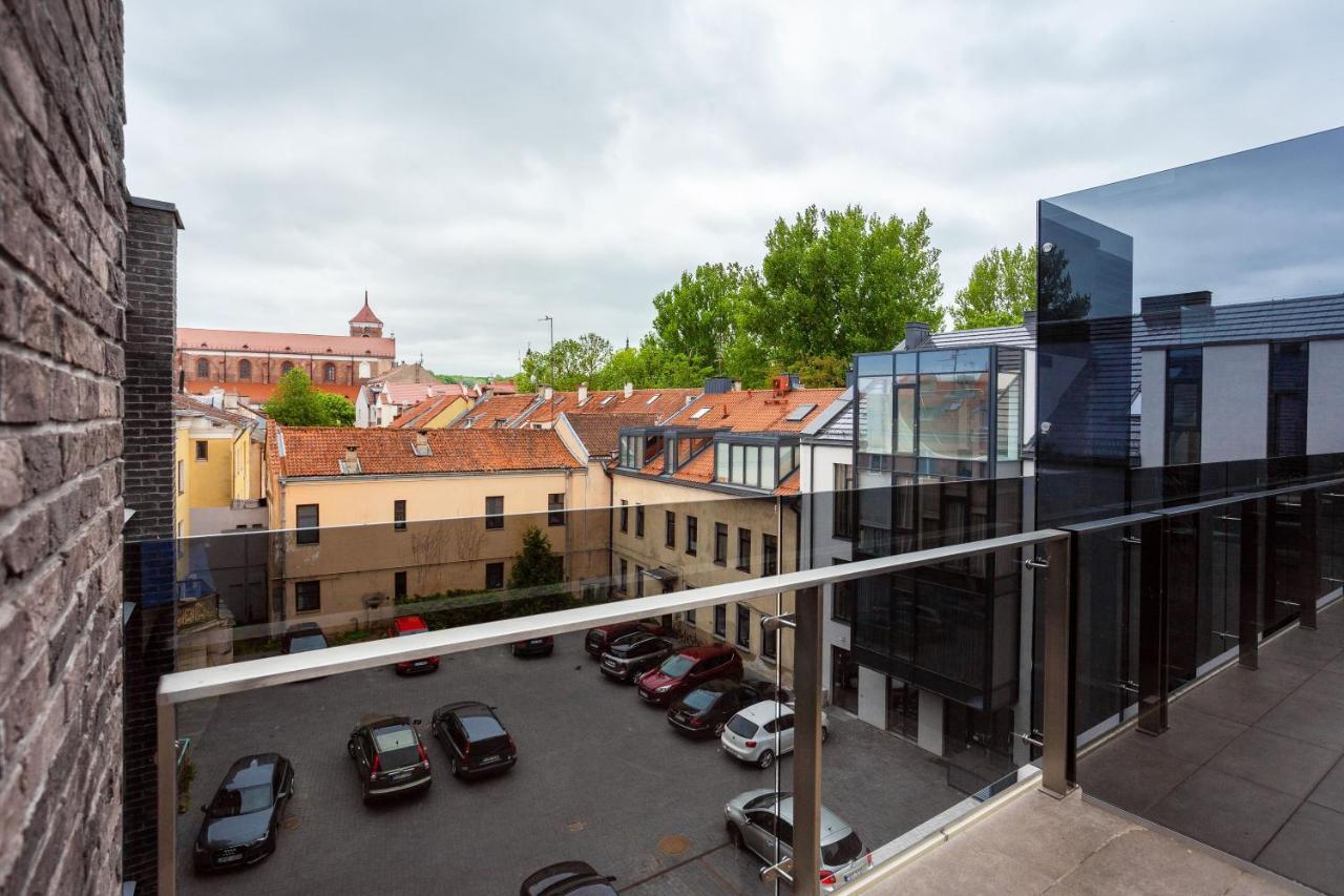Luxurious Kaunas Basilica Apartment In Old Town By Urban Rent Exterior foto
