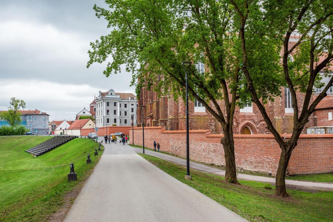 Luxurious Kaunas Basilica Apartment In Old Town By Urban Rent Exterior foto