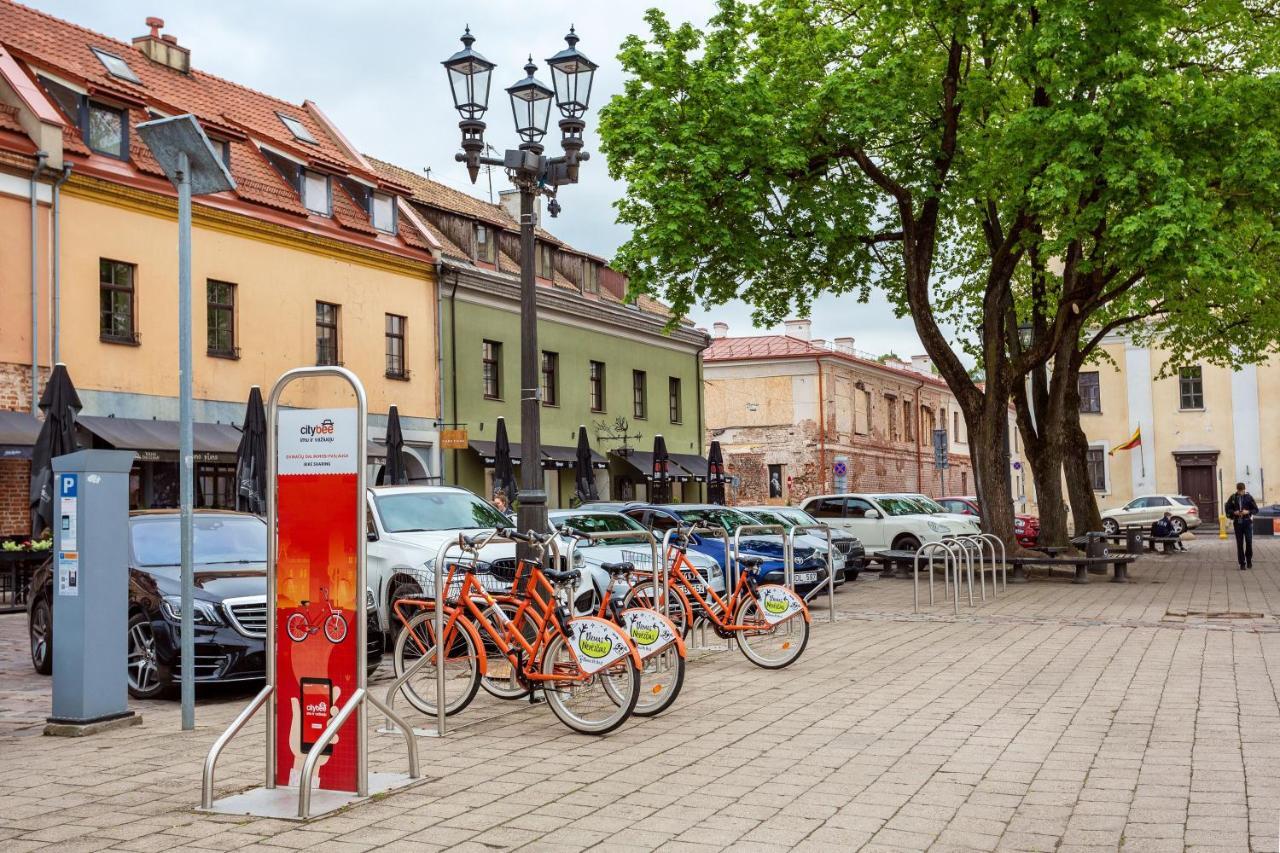 Luxurious Kaunas Basilica Apartment In Old Town By Urban Rent Exterior foto